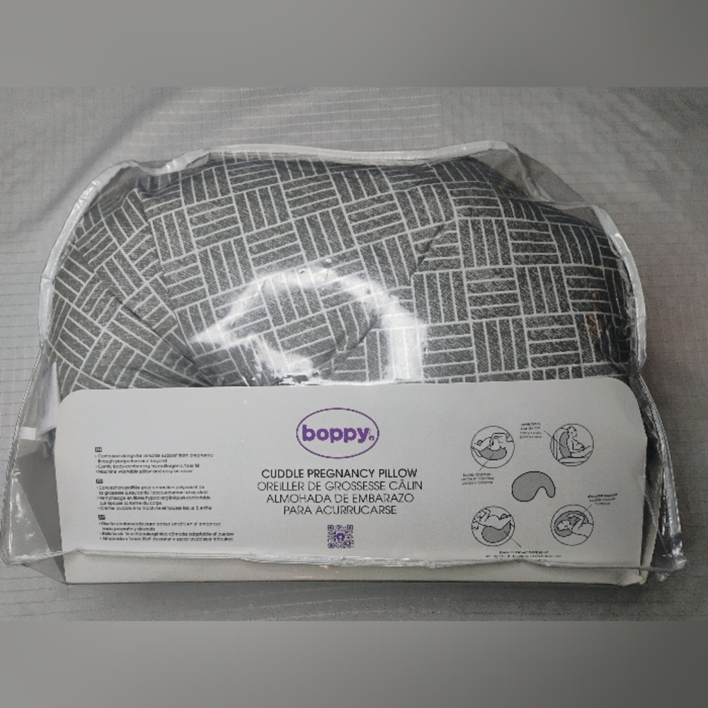 Boppy Cuddle Pregnancy Pillow - Gray - Picture 3 of 4